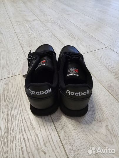 Кроссовки reebok classic