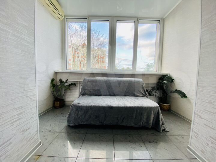 2-к. квартира, 60 м², 4/9 эт.