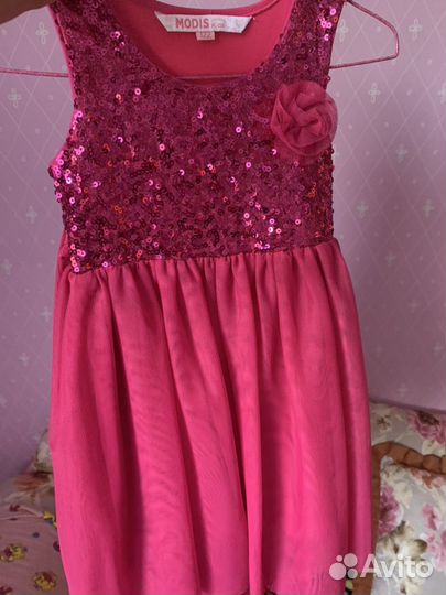 Красивое платье для девочки, р. 122