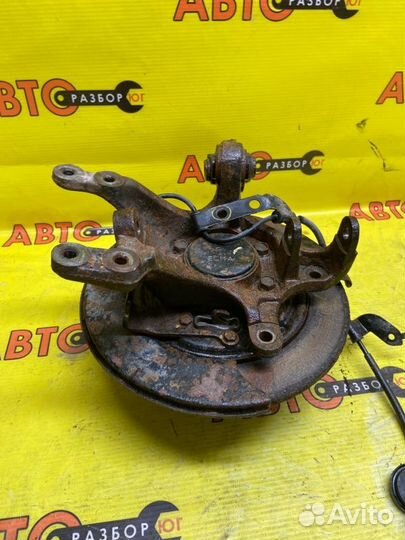 Кулак задний левый Hyundai Elantra HD G4FC 2009