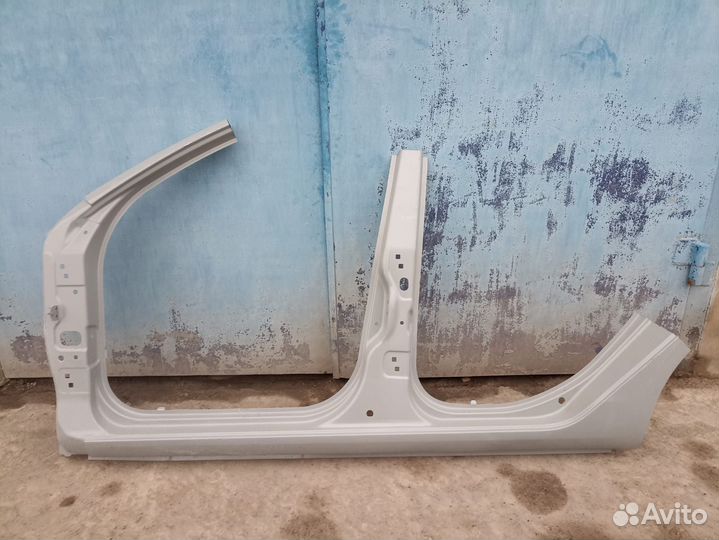 Порог левый LADA vesta 8450039441