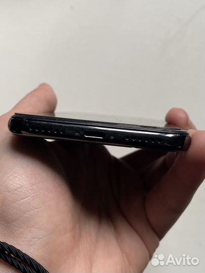 iPhone X, 64 ГБ