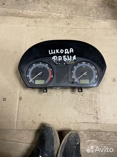Щиток приборов Skoda Fabia 1