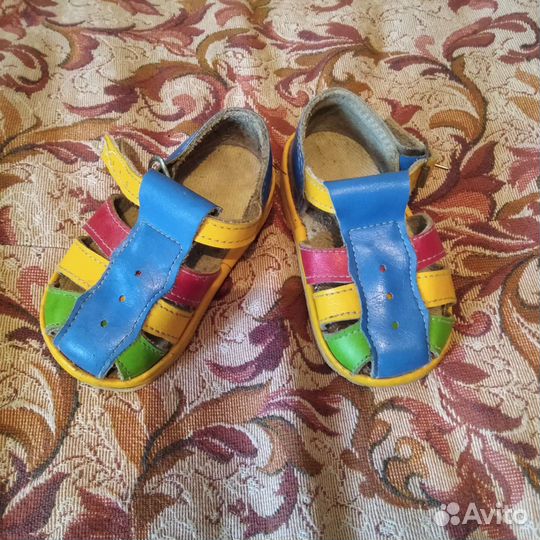 Сандали детские