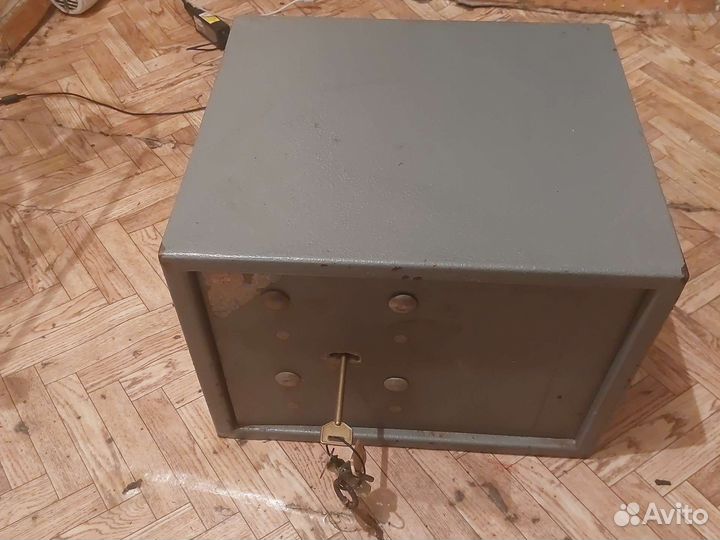 Сейф металлический бу