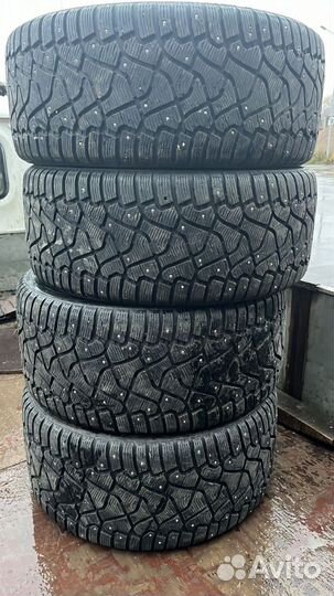 Pirelli Ice Zero 275/40 R21 и 305/35 R21 107H