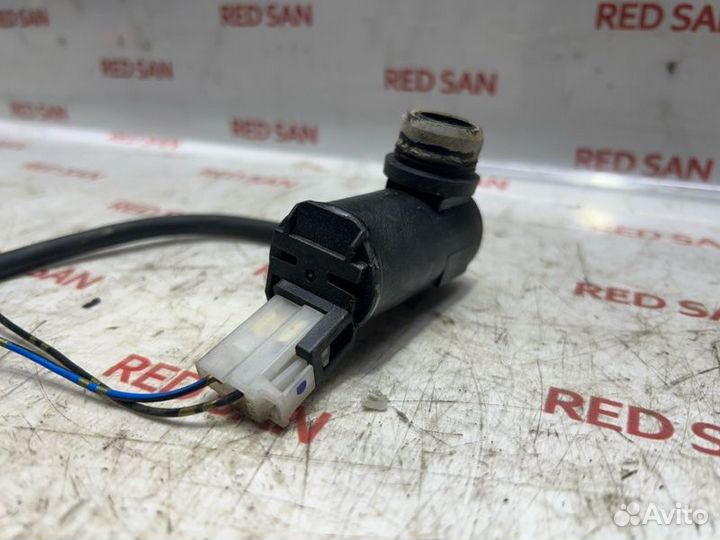 Мотор омывателя задний Mitsubishi Pajero Sport