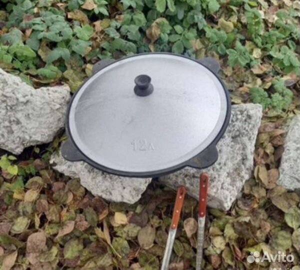 Казан чyгyнный 12л