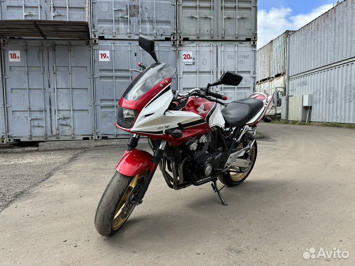 Honda CB400 Super Four Boldor