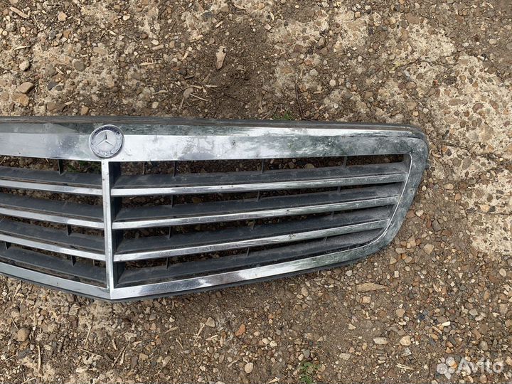 Решетка радиатора Mercedes C W204