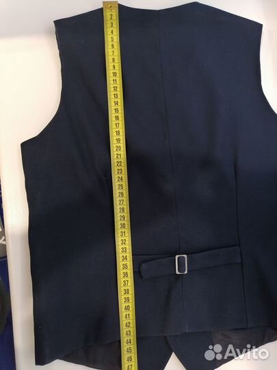 Продам жилет для мальчика 128-134