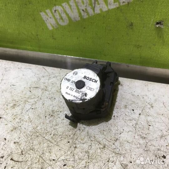 Моторчик заслонки отопителя бмв Е32