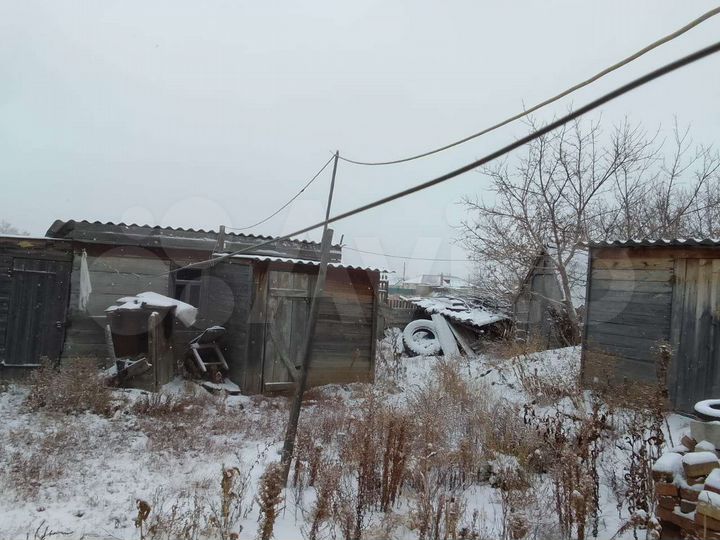 Дом 33 м² на участке 12 га
