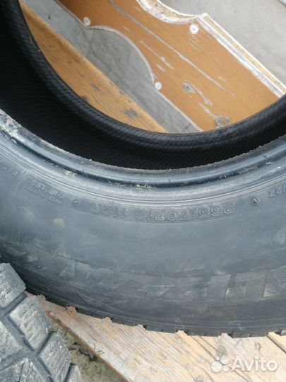 Bridgestone Blizzak DM-V2 265/70 R16