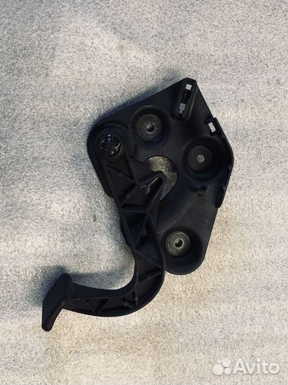 Ручка открывания капота Audi A8 D3 4E1823533D