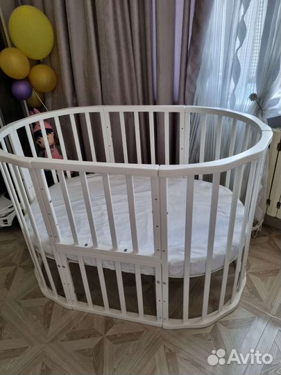 Детская кроватка трансформер круглая с маятником