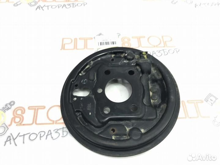 Щит опорный задний левый Honda Insight (ZE2) 2009