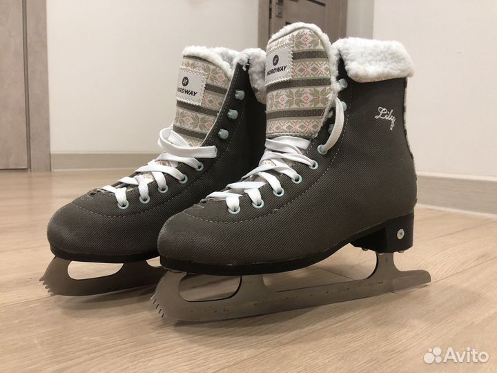 Коньки женские 36 размер