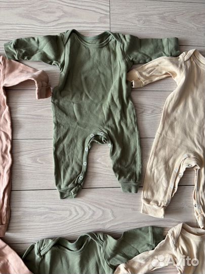 Кмбинизоны, слипы 8 штук на 6 мес