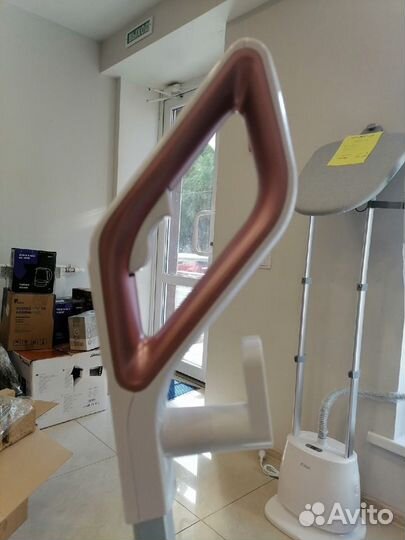 Вертикальный паровой пылесос Kitfort KT-575-2