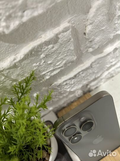 iPhone 15 Pro, 256 ГБ