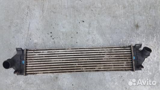 Радиатор интеркуллера renault laguna 3 (93E44KC01)