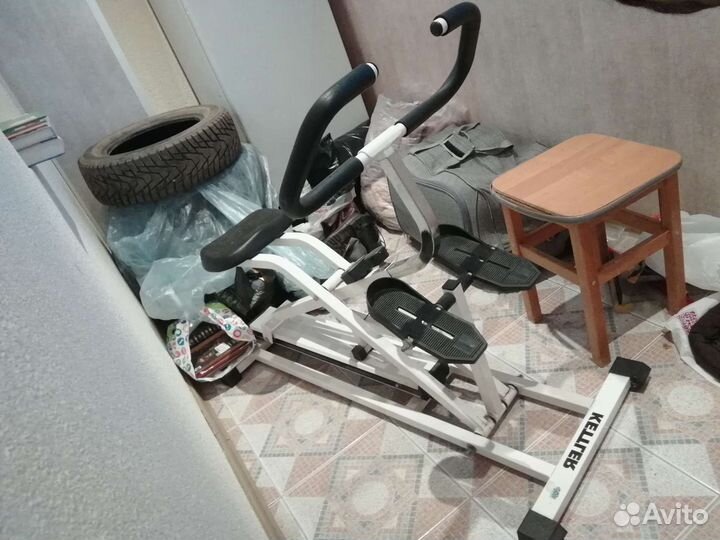 Тренажер для гиперэкстензии