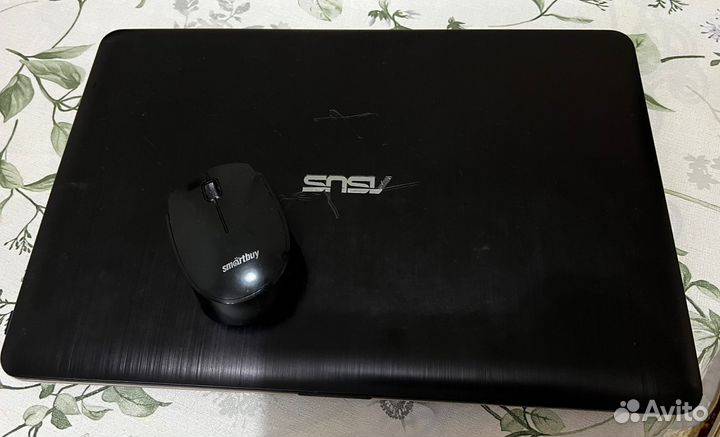 Ноутбук asus