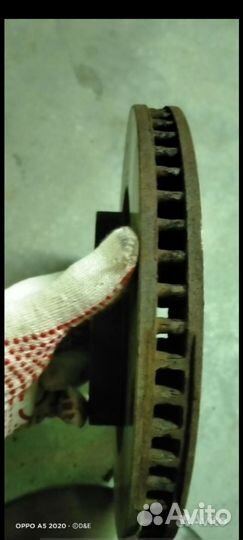 Тормозные диски на Toyota Camry 50