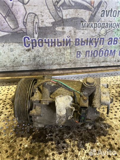 Компрессор кондиционера Honda Accord