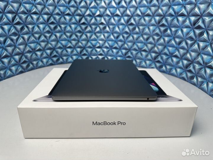 MacBook Pro 13 2020 M1 512Gb Ростест, 90 циклов