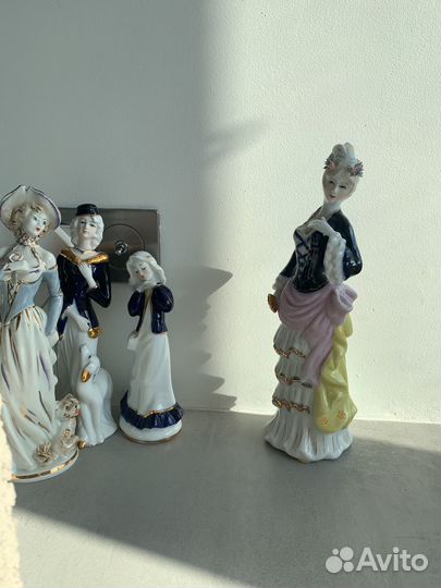 Фарфоровые статуэтки