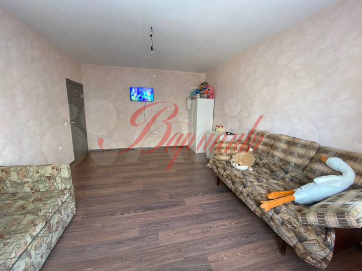 3-к. квартира, 84 м², 1/3 эт.