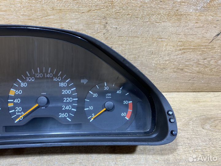 Панель приборов Mercedes W210 дизель 112179