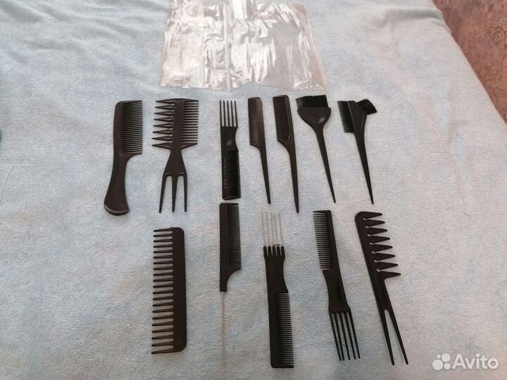 Набор расчесок