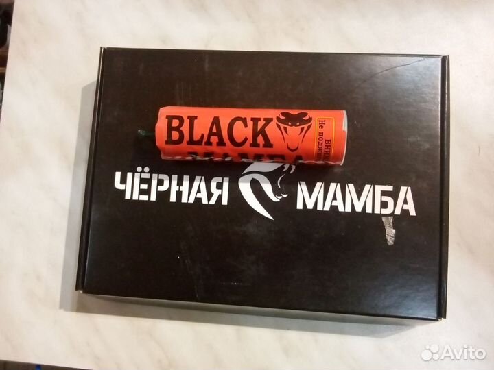 Мощьная петарда Black mamba 1 штука