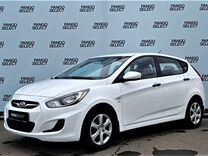 Hyundai Solaris 1.6 AT, 2014, 229 000 км, с пробегом, цена 860 000 руб.