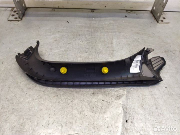 Обшивка двери багажника левая Kia Ceed JD хетчбэк