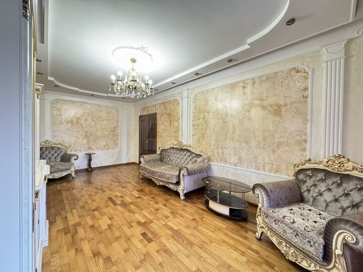 3-к. квартира, 85 м², 3/9 эт.