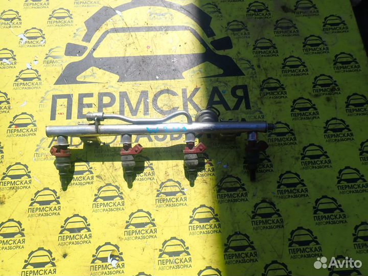 Рейка топливная рампа Mercedes Benz W203 2000-2006