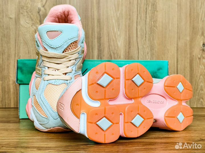 Кроссовко New Balance 9060