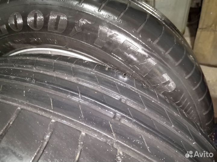 Goodyear EfficientGrip Performance 205/60 R16 96W