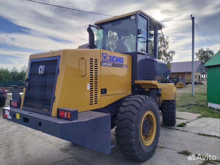 Фронтальный погрузчик XCMG LW330RU, 2023