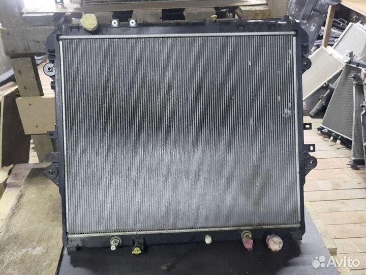 Радиатор Toyota Land Cruiser 100