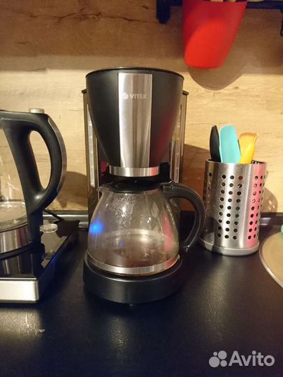 Кофеварка капельного типа vitek VT-1503 BK