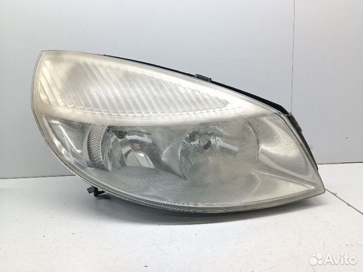 Фара правая Renault Scenic