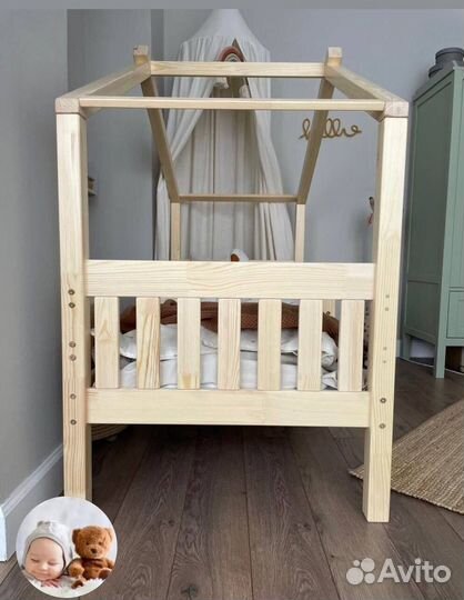 Детская кроват домик