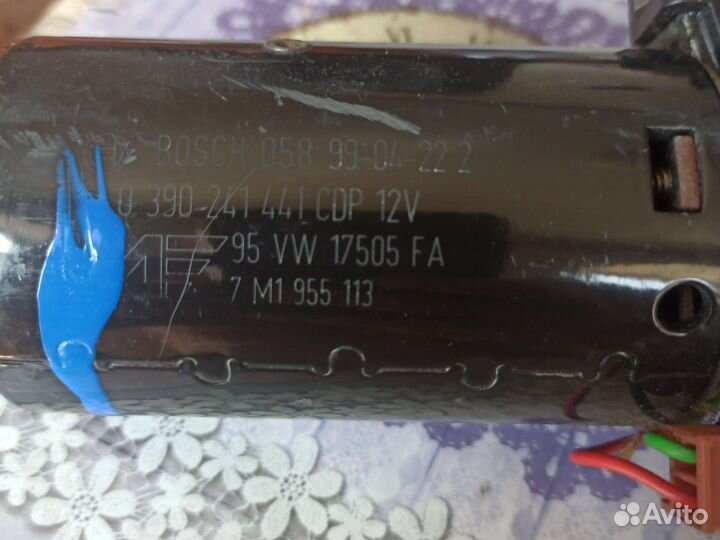 Двигатель стеклоочистителя на Sharan