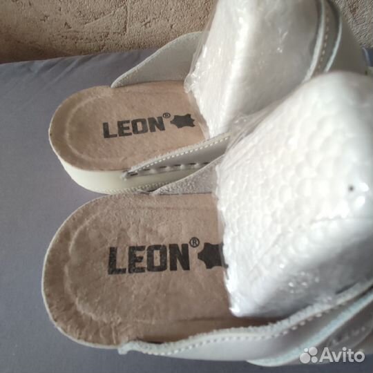 Анатомические кожаные сабо leon