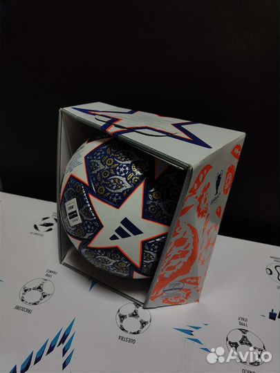 Футбольный мяч лига чемпионов